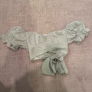 Green polka dot, cropped shirt, tie in back